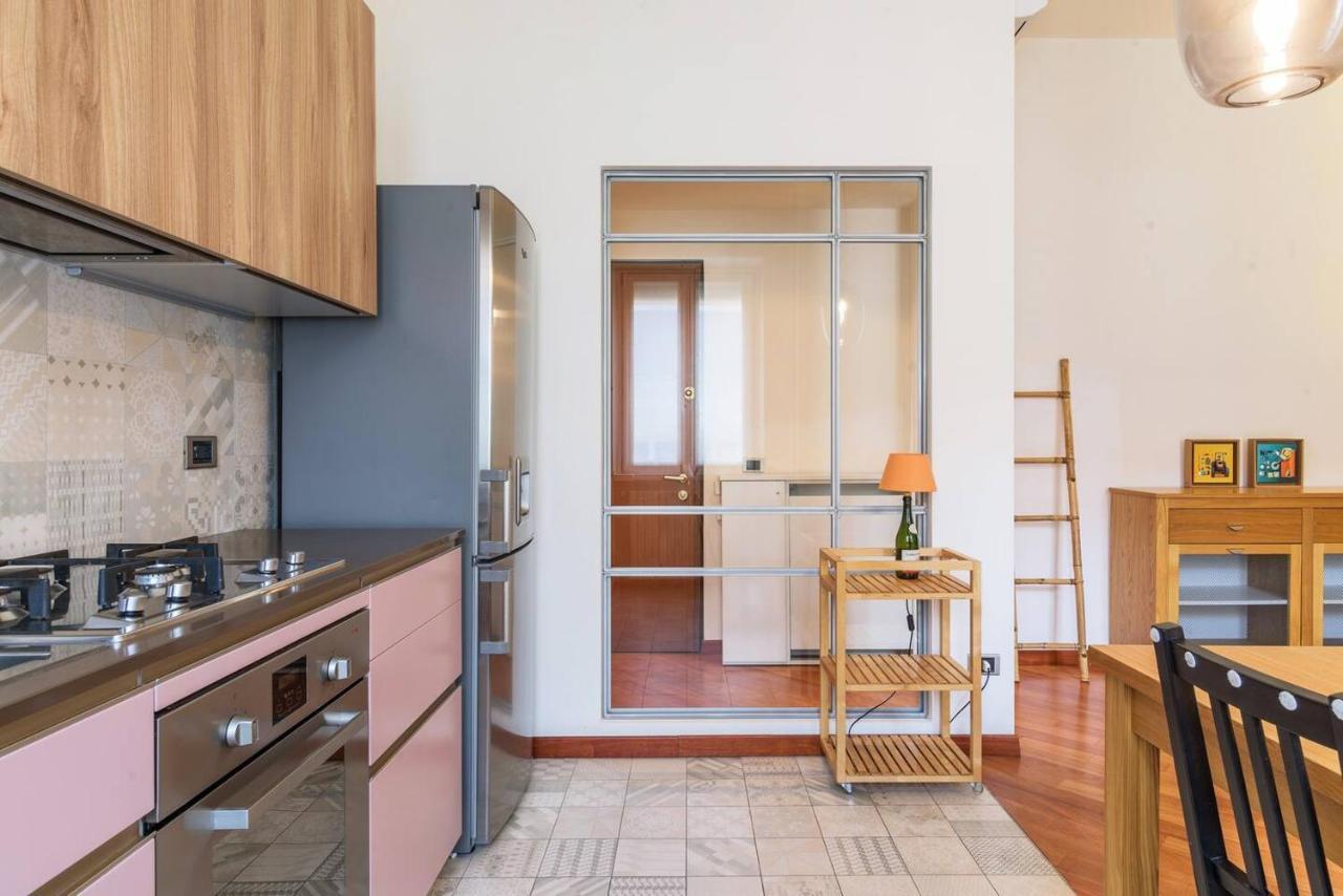 Colored And Spacious Flat Close To Navigli By Easylife Milan Bagian luar foto