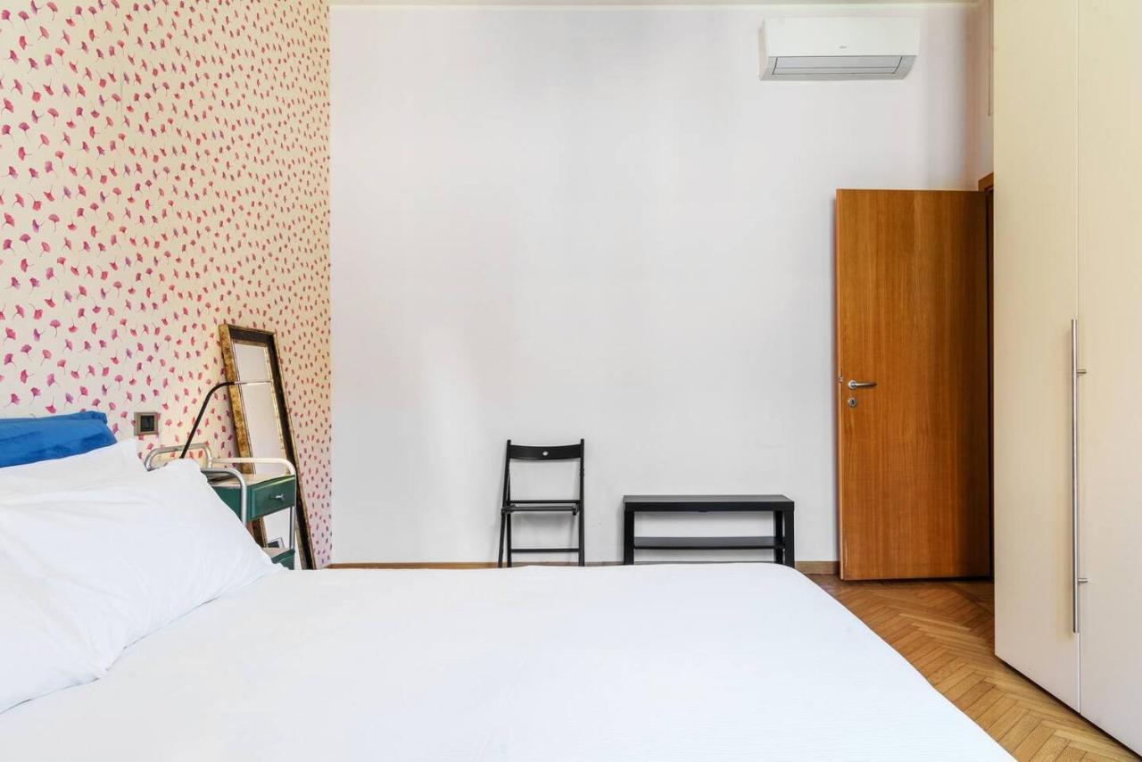 Colored And Spacious Flat Close To Navigli By Easylife Milan Bagian luar foto
